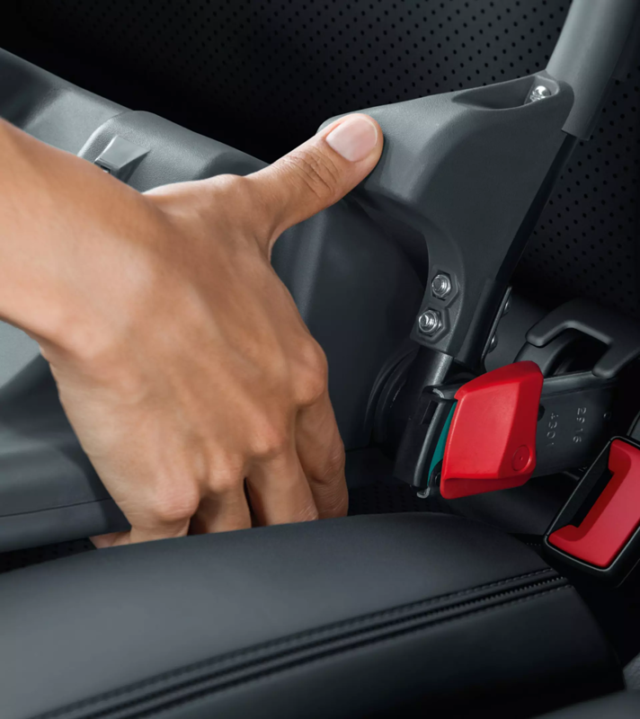 Porsche Bebek Koltuğu Altlığı ISOFIX resmi