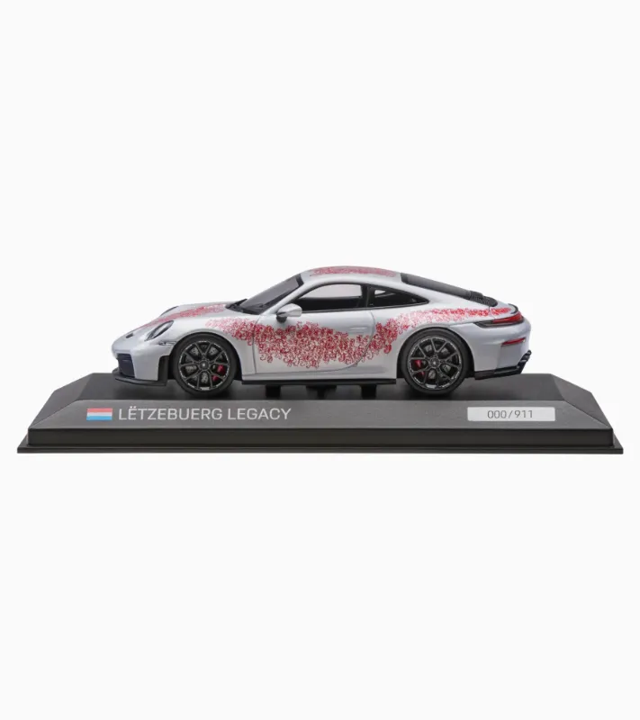911 GT3 Touring 992.2 1:43-1