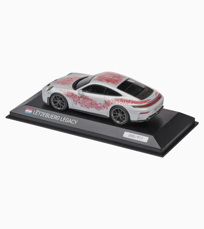 911 GT3 Touring 992.2 1:43-2
