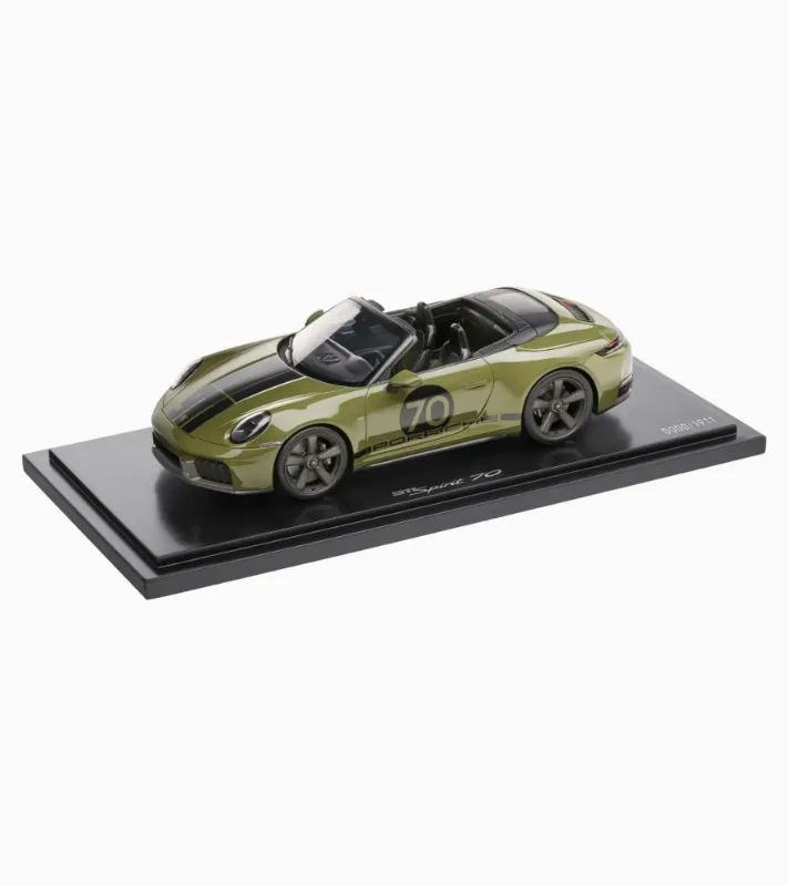 911 Spirit 70 1:18 Olive n-0